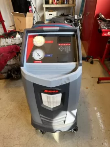 photo of Auto AC Diagnosis Machine